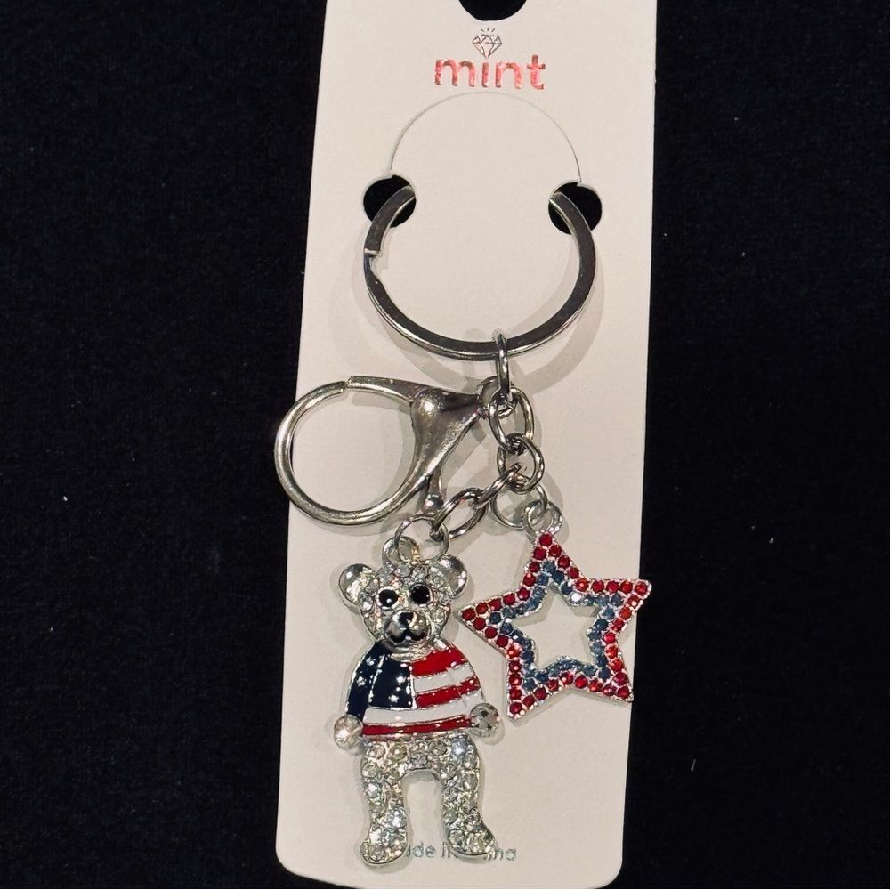 BAG CHARM Sparkling American Flag July 4th Teddy Bear Keychain Silver Tone NWT